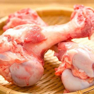 xương ống thịt heo nóng